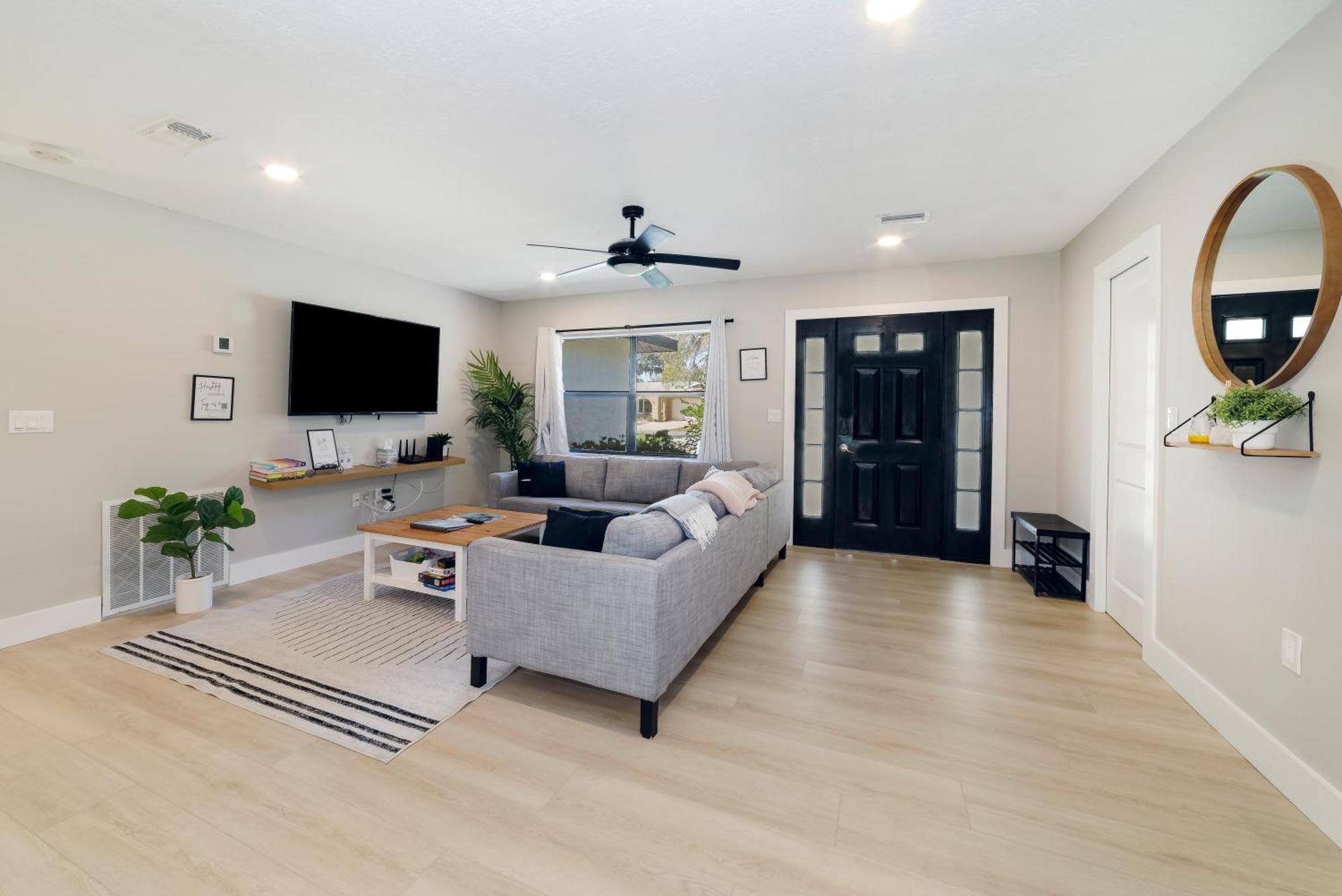 New 6Min To 3 Sister Springs, Spacious, Fun With Game Room Crystal River Buitenkant foto