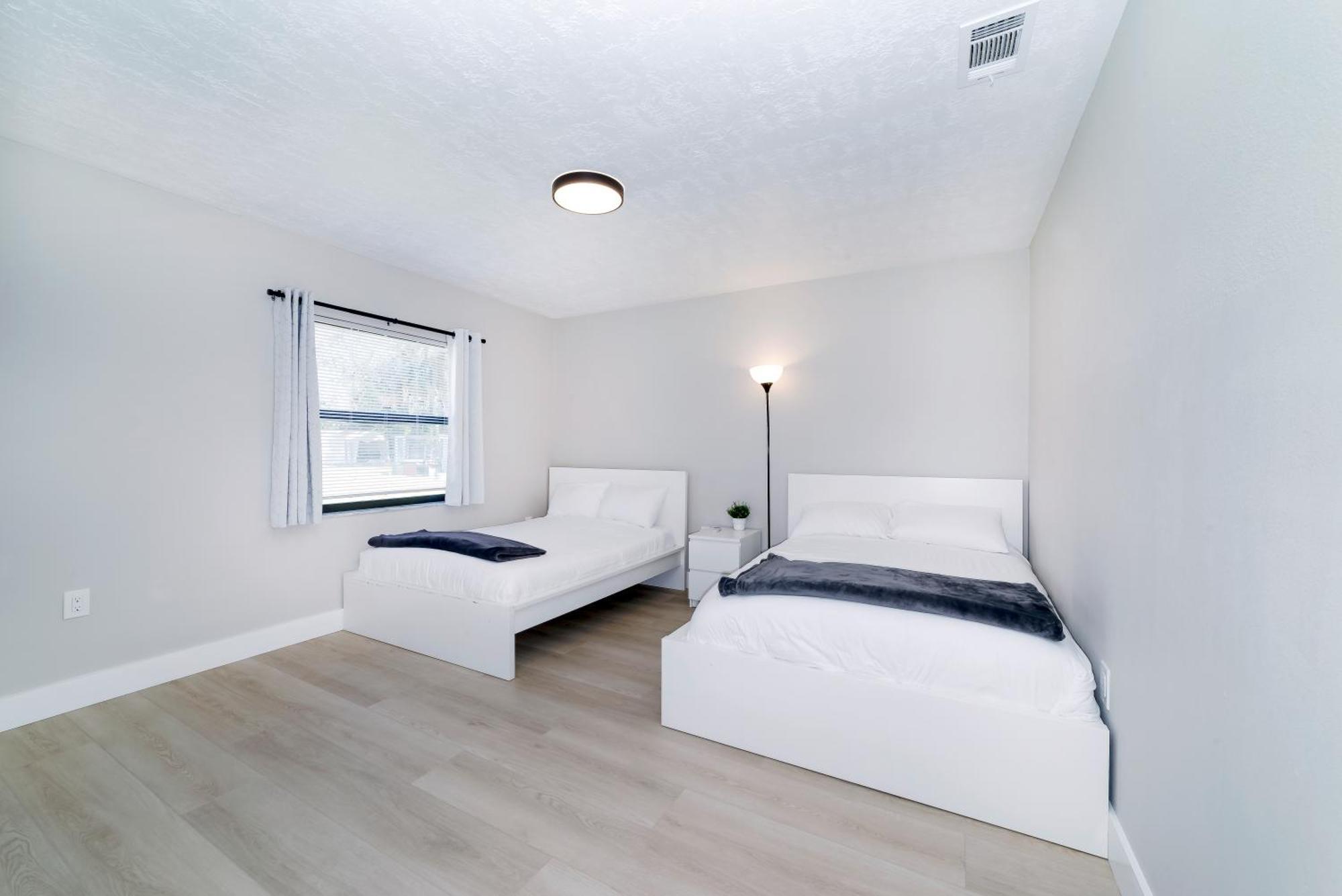 New 6Min To 3 Sister Springs, Spacious, Fun With Game Room Crystal River Buitenkant foto