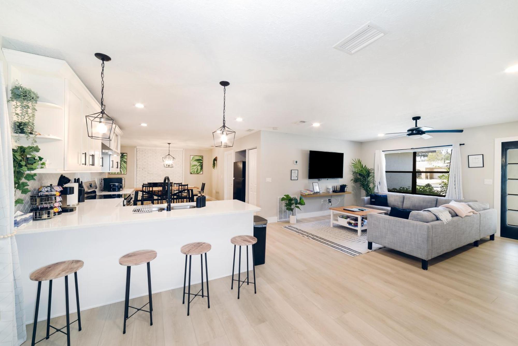 New 6Min To 3 Sister Springs, Spacious, Fun With Game Room Crystal River Buitenkant foto